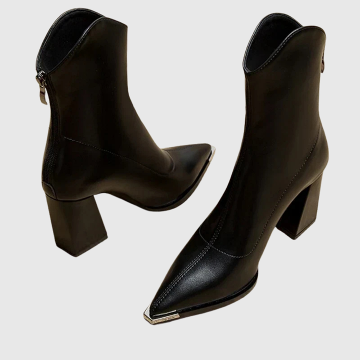 RELAXED FIT HEELS