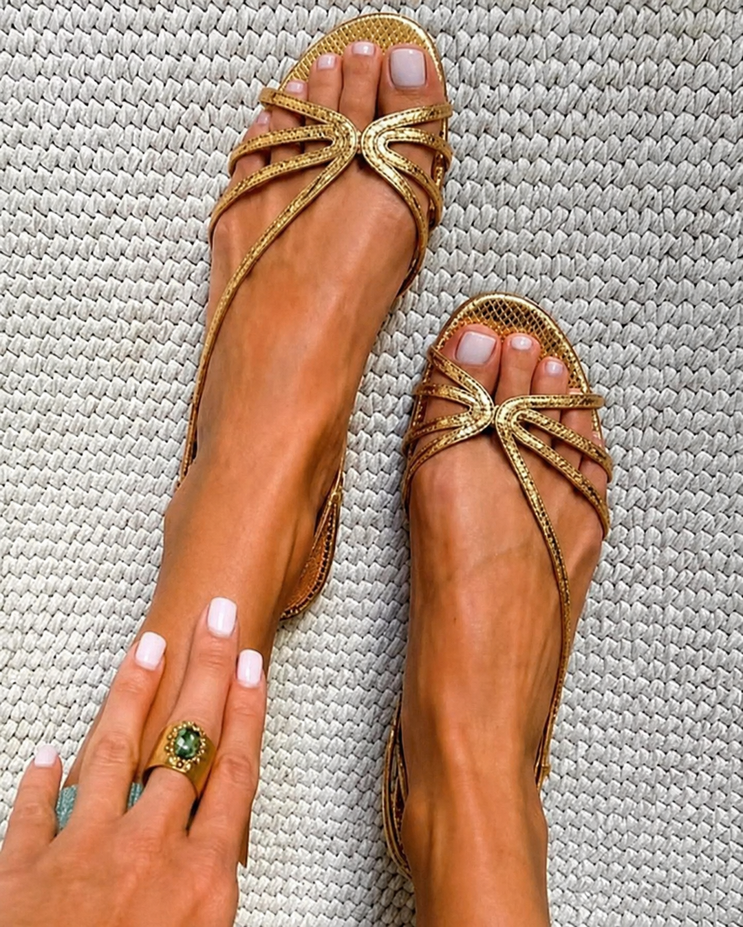 POSITANO | GOLDEN SANDALS SUMMER ELEGANCE