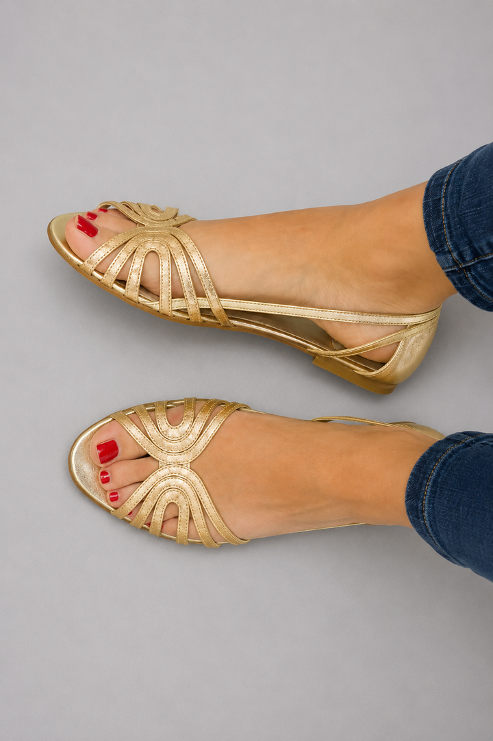 AMALFI | GOLDEN SANDALS SUMMER LIGHT