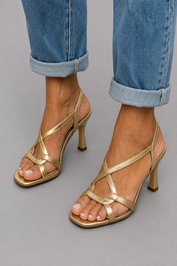 CAPRI | GOLDEN SANDALS SUMMER CHARM