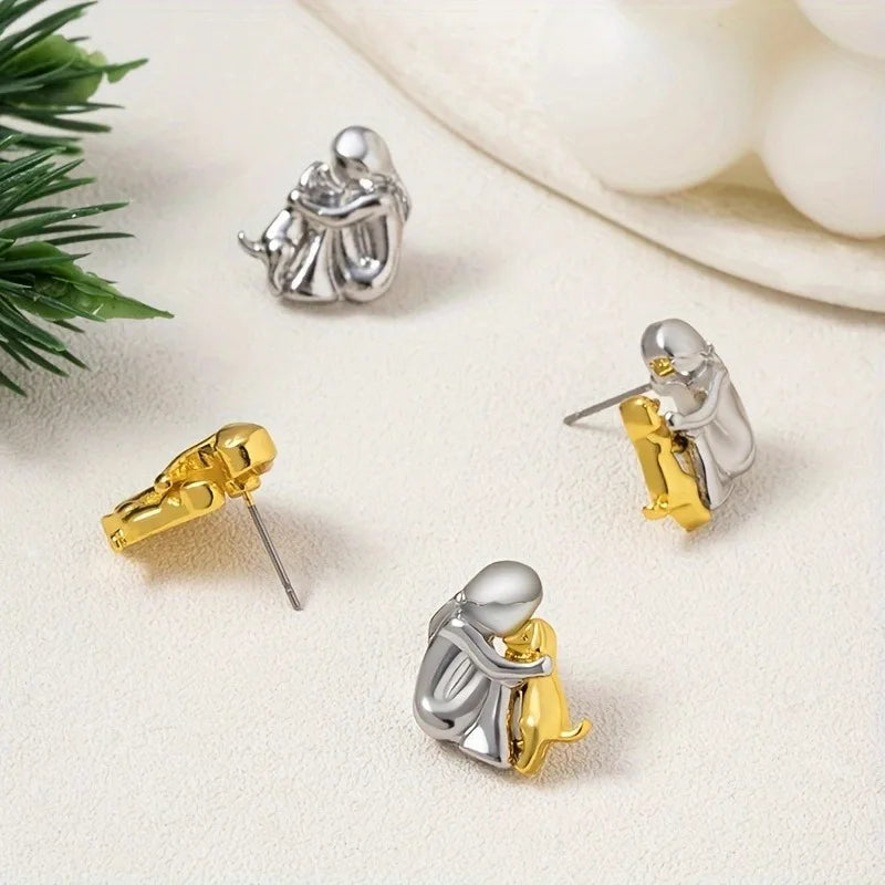 Marlow | Dog Embrace Earring