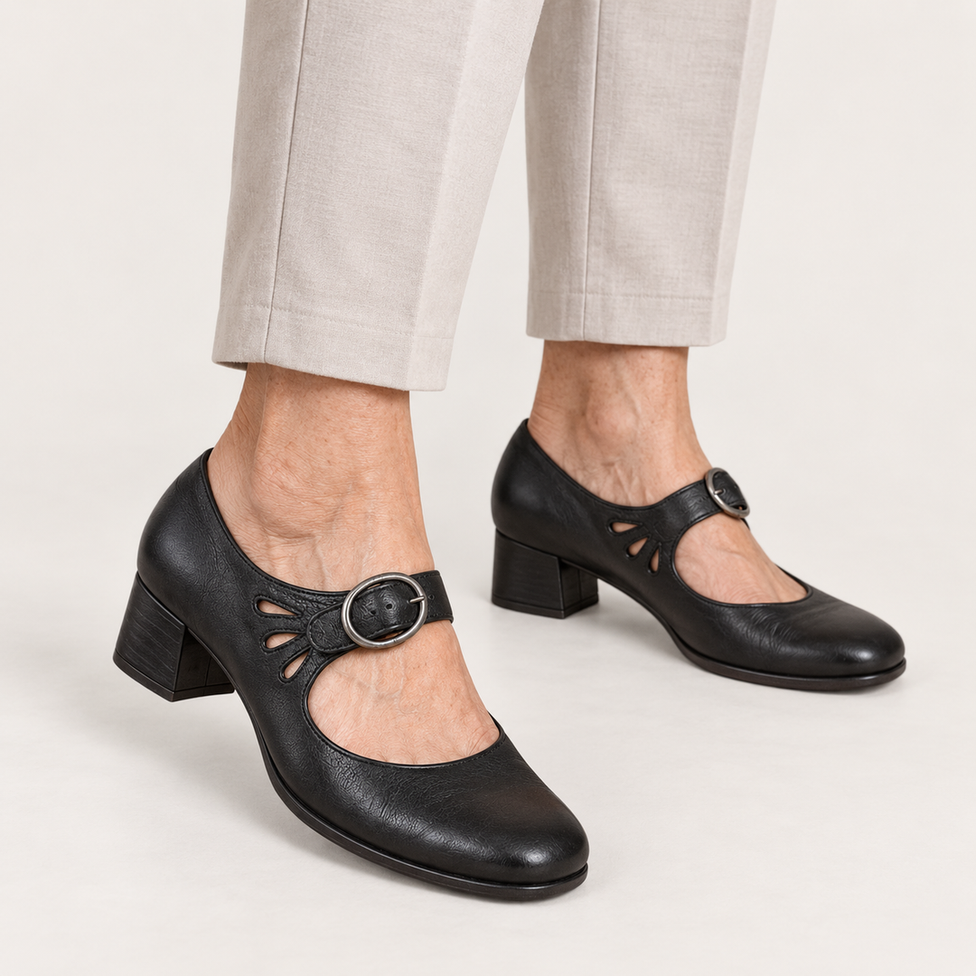 Clara low-cut Mary Jane shoes in Black worn close-up