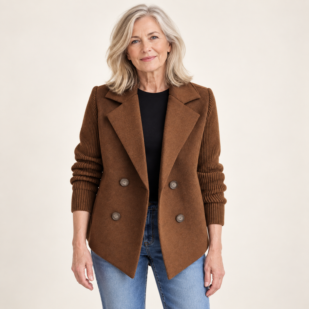 Women's relaxed coat with knitted sleeves — front